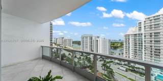 5959 Collins Ave Gallery 23