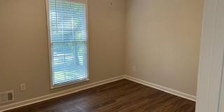130 Lori Lane Gallery 16