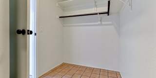 Spacious 3 bed 2.5 bath Townhome located in Scottsdale Greens Gallery 23