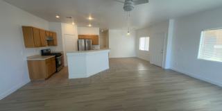 Henderson 3 Bedroom Townhouse! Gallery 7