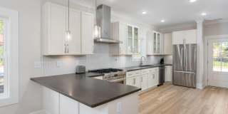 112 Seagate Place Gallery 2