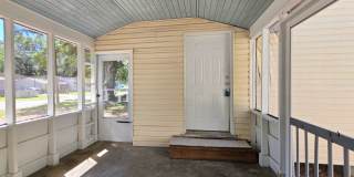 Updated 2BR/1BA Home with a fenced back yard Gallery 26