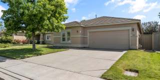 Effortless Living Starts Here — Just Bring Your Suitcase and Step Into Comfort Gallery 1