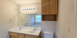 5705 Mandalay Gallery 24