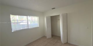 274 SW 9th St Gallery 20