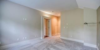 Refined Portland Residence Near Forest Park & NW 23rd Gallery 27