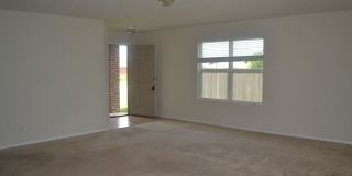 House for Lease in Sherman Gallery 4