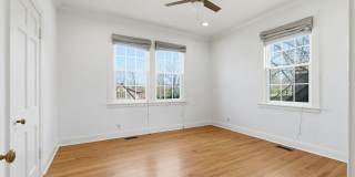 1 Month's Free Rent - 5 Bedroom Home Between 12 South and Oak Hill Gallery 13