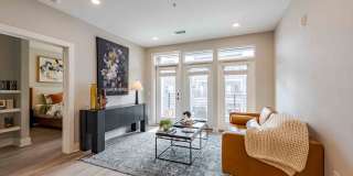 900 Willow Gallery 19