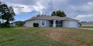 Charming 3-bedroom, 2-bath single-family home with a garage. Gallery 24