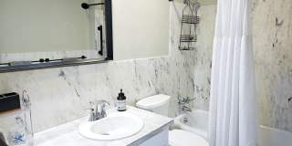 Seasonal Short-Term Venice Island Townhouse Steps from Venice Beach! Gallery 42