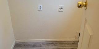 Efficiency apartment Gallery 4