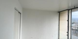 Convenient 1 Bedroom, 1 Bath, 1 Parking  Near Waikiki Gallery 7