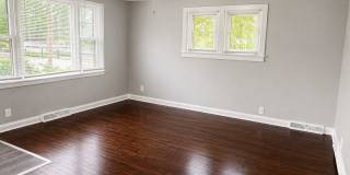 Updated Adorable 2 Bedroom Home Gallery 6