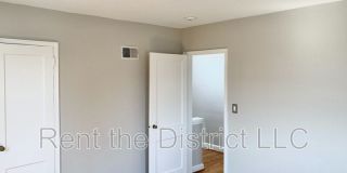 4819 8th Street NE Gallery 11