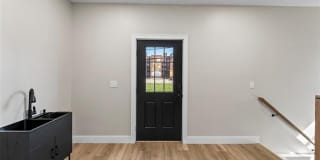 3912 4th Street Gallery 37