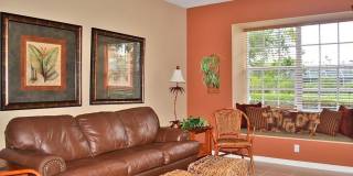 Lovely Home in Forest Park Gated Community Gallery 1