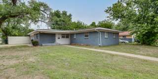 JUST HIT THE MARKET!!! 3 bedroom 1.5 bathroom Gallery 7
