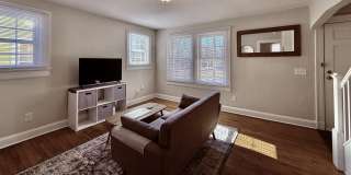 1102 North Buchanan BoulevardUnit B Gallery 7