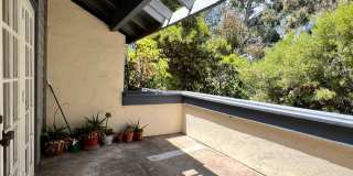 Spacious 2 Bedroom 2-1/2 Bathroom Townhome with 2-car garage in La Jolla near UCSD Gallery 35