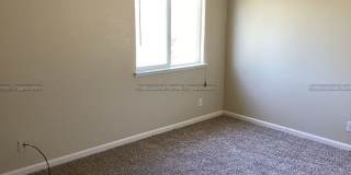 2921 West Creek Lane Gallery 21