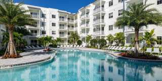 Illumina at Gulf Coast Town Center Gallery 21