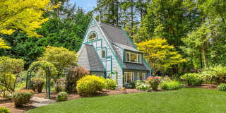 Bainbridge Island Oasis Gallery 1
