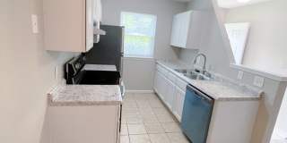 Single Level 2 bedroom 2 full bath brick townhome in Garner $1395/mo. Gallery 4