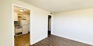 956 East 600 South Gallery 12