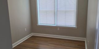 Charming 3 bed, 1.5 bath Gallery 15