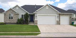 3 bedroom, 2 bathroom Lehi Home Gallery 1