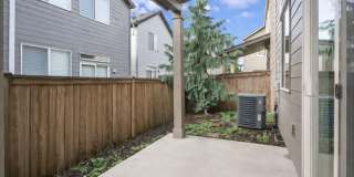 Beautiful Home-Great Location! Gallery 17