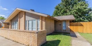 3104 Paramount Boulevard - A Gallery 1