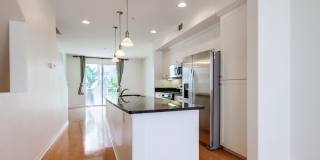 Available Now! Tri-Level 3 Bedroom 3.5 Bath Townhome!! Gallery 27