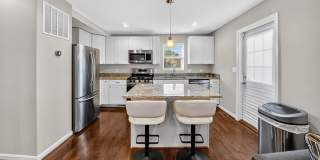 5211 Jay Street Northeast - Room 2 Gallery 3