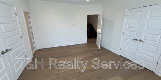 822 Union Street Gallery 17