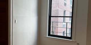20 E Goethe Street Gallery 5