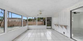 325 NW Rebecca Avenue Gallery 20