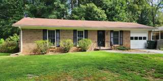 829 East Glochester Place Northwest Gallery 1