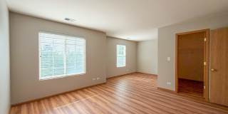 2239 Reflections Drive Gallery 9