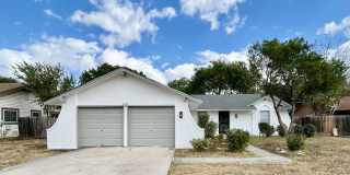 8211 Creekline Dr Gallery 32