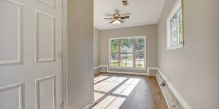 Freshly Updated 3 Bedroom House Gallery 8