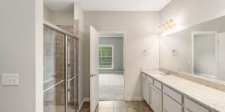 Beautiful 3BR/3BA Villa with Bonus Loft - Available NOW! Gallery 18