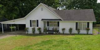 Spacious 4 bed/1.5bath for rent in East Ridge! Gallery 1
