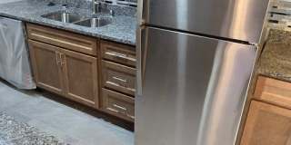 Beautifully Renovated Two Bedroom Condo in Ladue School District Gallery 3