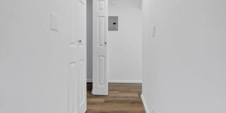 400-420 N. Oakland Ave. Gallery 34