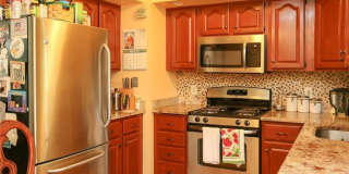 431 Glenbrook Road unit: 3 Gallery 17