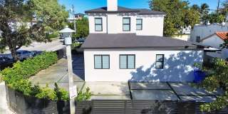 927 Southwest 18th Avenue Gallery 3