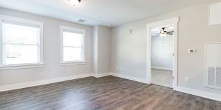 807 N O'Neil Street Gallery 11