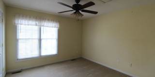 Liberty Square Townhome with Fenced Yard! Gallery 23